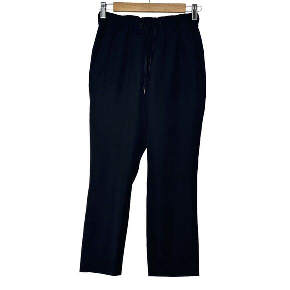 lululemon athletica Pants - Lululemon Pants Women Black Size 2 Athletic 22" Yoga Gym Crop Stretch Pockets